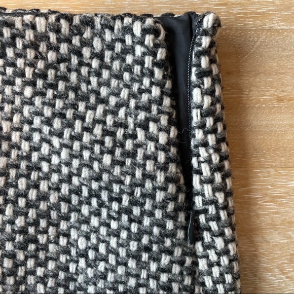 JCrew Gray & White Wool Mini Skirt Size 2 - Picture 2 of 5